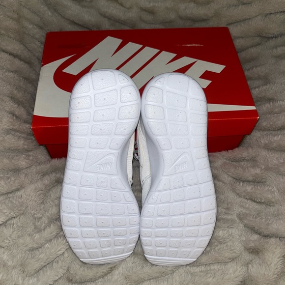 Nike Roshie One - Picture 5 of 5